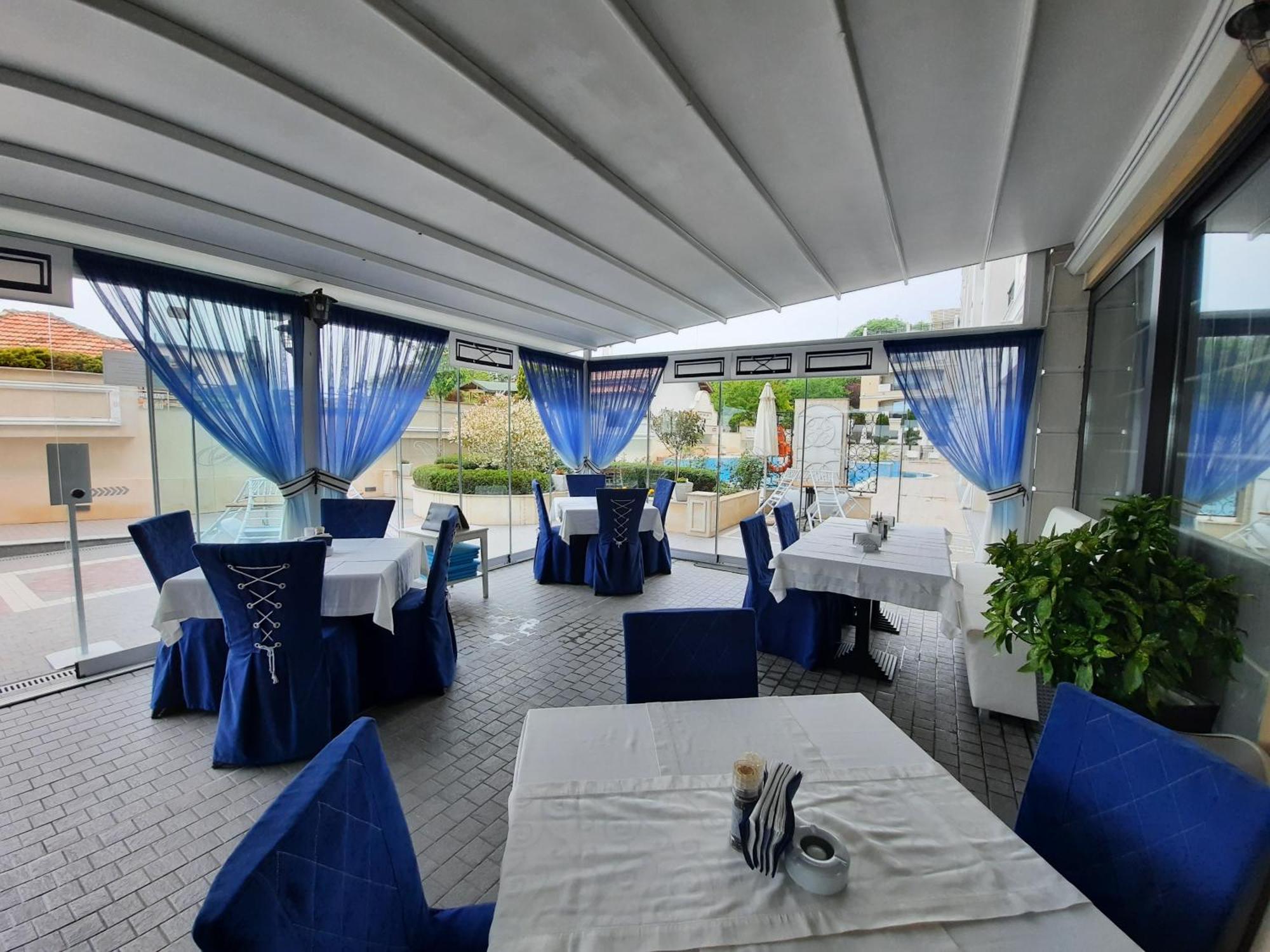 Private Apartments By The Sea With A Large Terrace In Apart Hotel! Pomorie Exterior foto