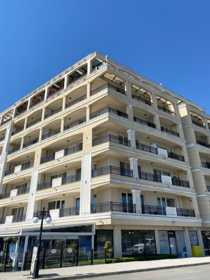 Private Apartments By The Sea With A Large Terrace In Apart Hotel! Pomorie Exterior foto