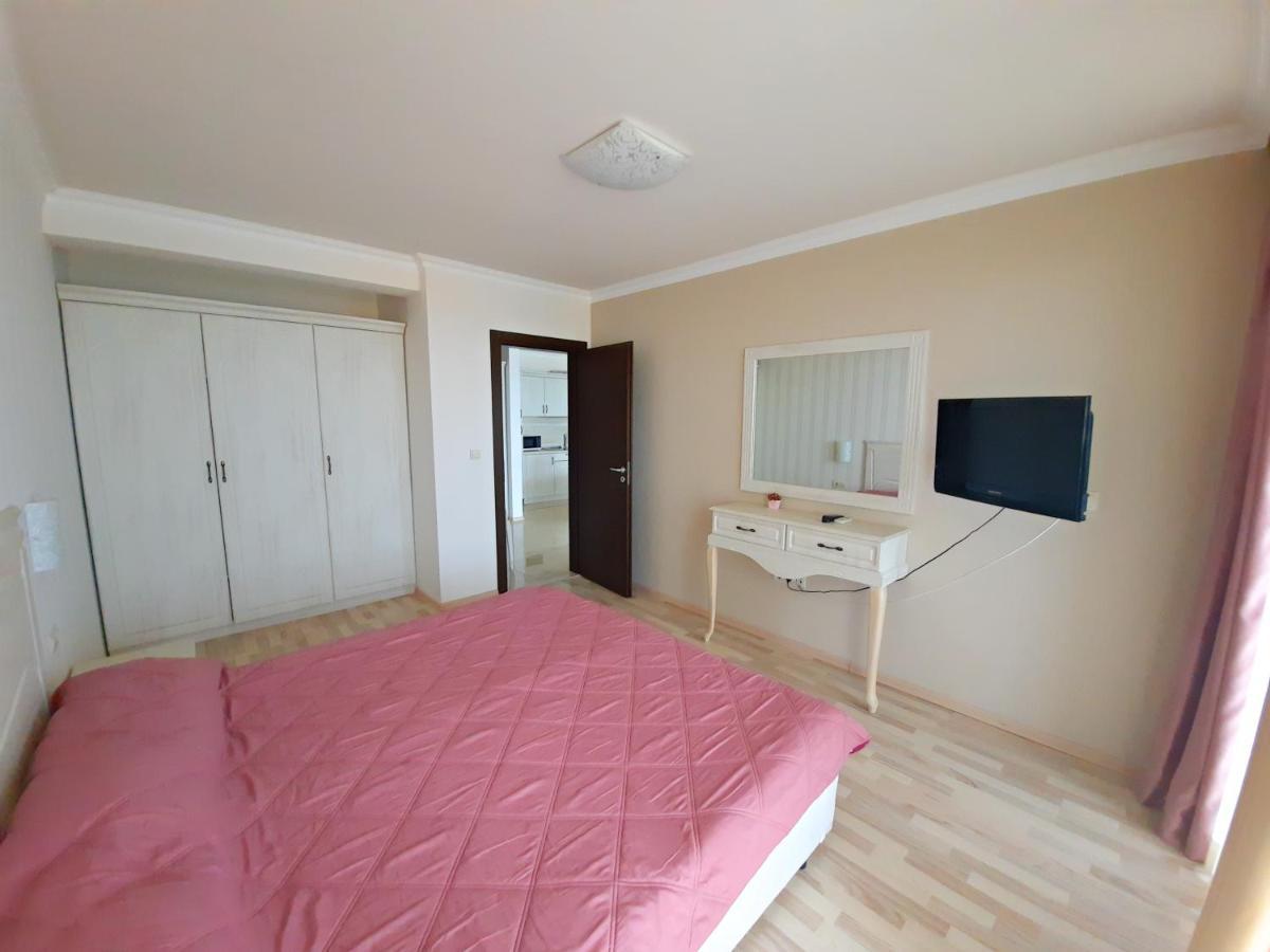 Private Apartments By The Sea With A Large Terrace In Apart Hotel! Pomorie Exterior foto